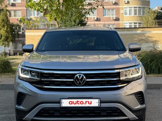 2021 Volkswagen Atlas Cross Sport I, серебристый, 3600000 рублей, вид 2