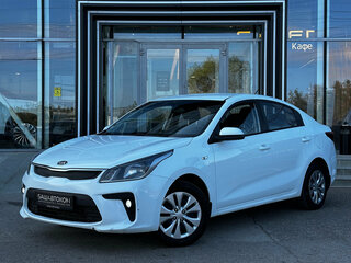 2017 Kia Rio IV, белый, 1035000 рублей, вид 1