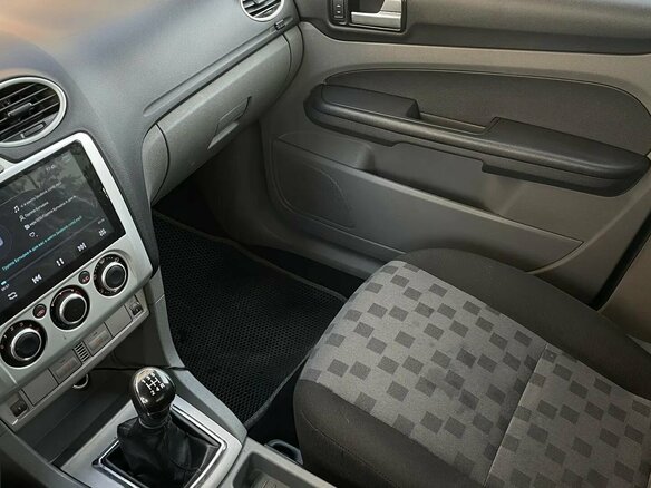 2009 Ford Focus II Рестайлинг, серый, 450000 рублей - вид 9