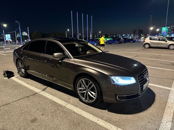 2015 Audi A8 Long III (D4) Рестайлинг, коричневый