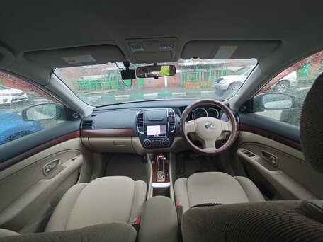 2009 Nissan Bluebird Sylphy II (G11), белый, 730000 рублей, вид 5
