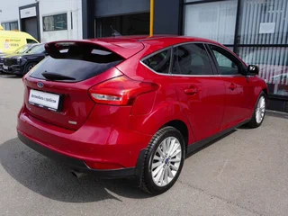 2018 Ford Focus III Рестайлинг, красный, 795000 рублей, вид 5