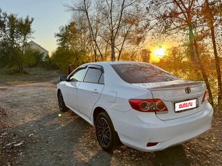2013 Toyota Corolla X (E140, E150) Рестайлинг, белый, 1250000 рублей, вид 4