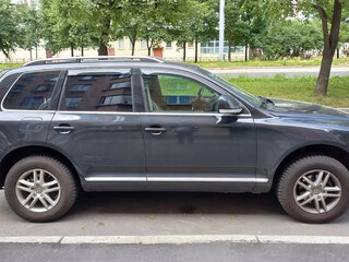 2008 Volkswagen Touareg I Рестайлинг, чёрный, 1900000 рублей, вид 4