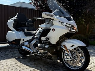 2021 Honda GL 1800 Gold Wing, белый, 2650000 рублей, вид 2