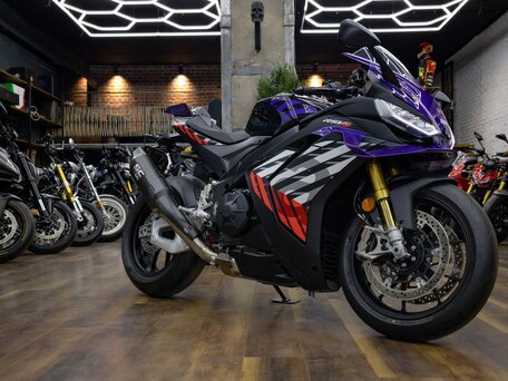 2026 Aprilia RSV4, фиолетовый, 2990000 рублей, вид 2