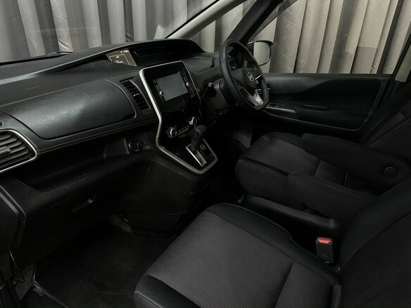 2017 Nissan Serena V (C27), чёрный, 1499777 рублей - вид 8