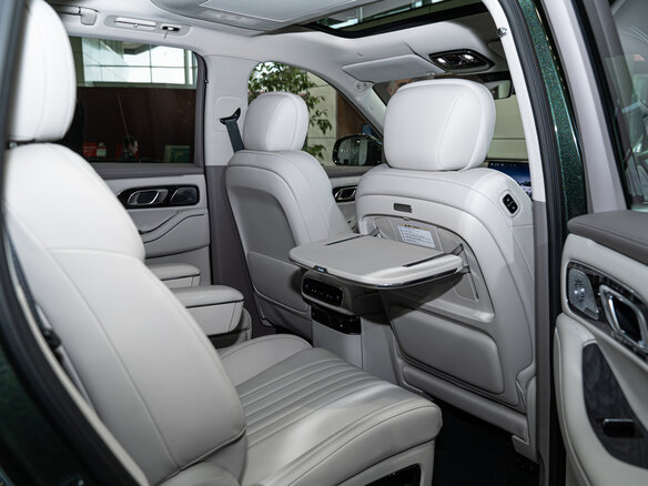 2025 Geely Galaxy M9 210, зелёный - вид 17