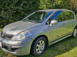 2011 Nissan Tiida I Рестайлинг, серый, 626000 рублей, вид 1