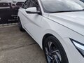 2025 Hyundai Elantra N Line VII (CN7) Рестайлинг, белый, 2150000 рублей - вид 3