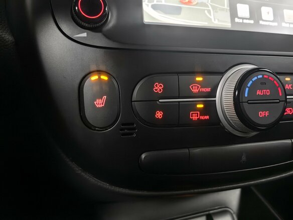 2018 Kia Soul II Рестайлинг, красный - вид 21