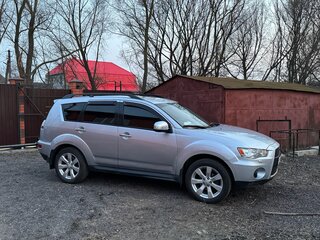 2011 Mitsubishi Outlander II Рестайлинг, чёрный, 960000 рублей, вид 3