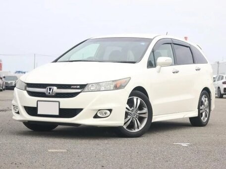 2013 Honda Stream II Рестайлинг, белый, 1269008 рублей, вид 3