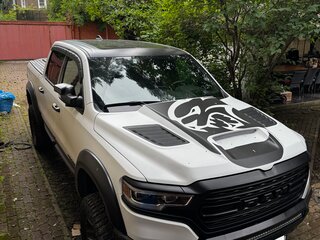 2023 Ram 1500 Crew Cab eTorque V, белый, 16800000 рублей, вид 1
