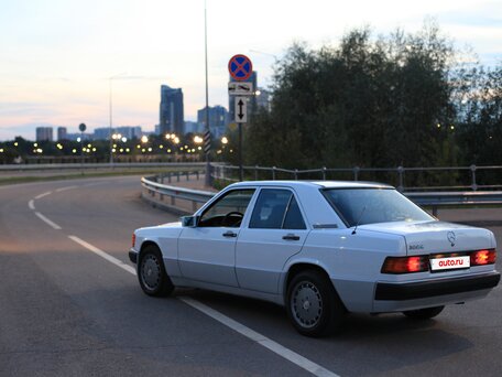 1992 Mercedes-Benz 190 (W201), белый, 930000 рублей, вид 2