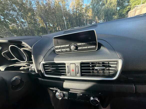 2015 Mazda 3 III (BM), белый, 1499000 рублей - вид 13