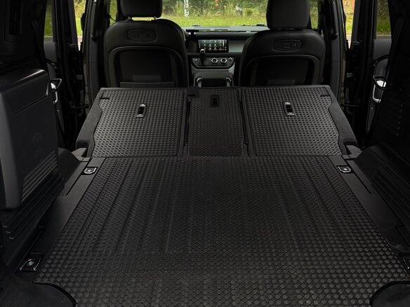 2020 Land Rover Defender 110 II, чёрный, 5164356 рублей - вид 7