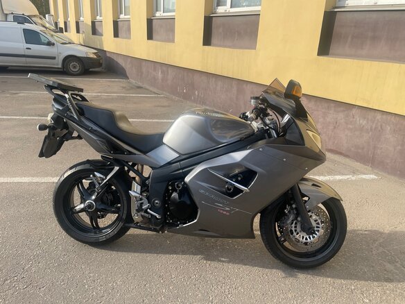 2008 Triumph Sprint ST, серый, 450000 рублей - вид 3
