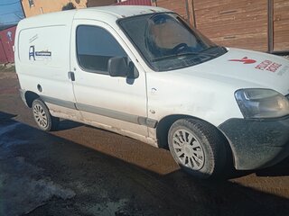 2010 Peugeot Partner II, белый, 230000 рублей, вид 2