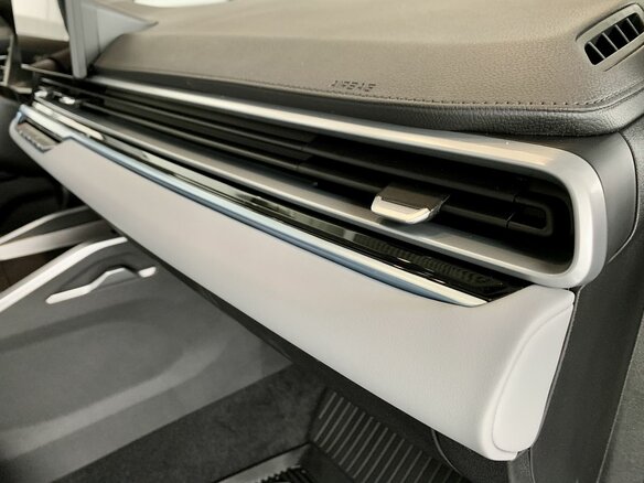 2023 Geely Emgrand II, белый, 2489990 рублей - вид 14