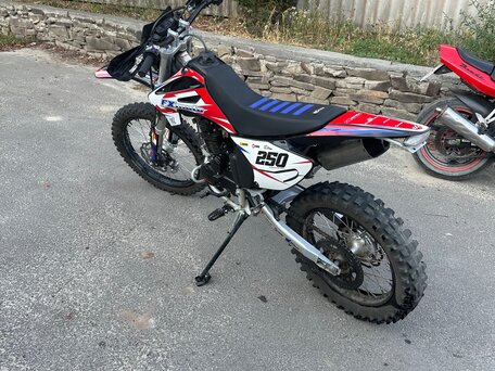 2026 FX moto X1 (CB 250), красный, 120000 рублей, вид 3