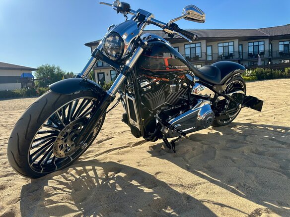 2023 Harley-Davidson Breakout, чёрный, 3750000 рублей - вид 15