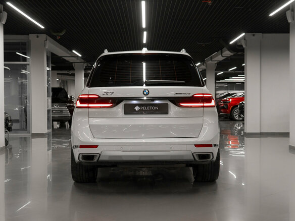 2024 BMW X7 40d I (G07) Рестайлинг, белый, 13600000 рублей - вид 5