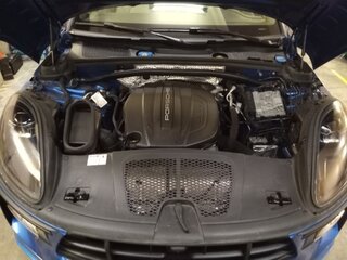 2021 Porsche Macan I Рестайлинг, синий, 7300000 рублей, вид 4