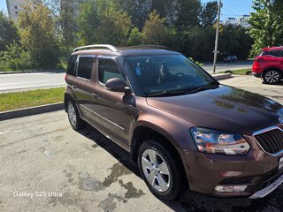 2014 Skoda Yeti I Рестайлинг, коричневый, 1150000 рублей, вид 2