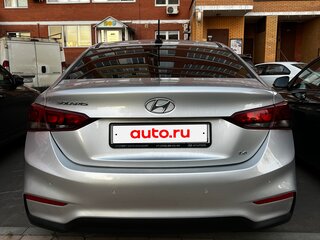 2019 Hyundai Solaris II, серебристый, 1395000 рублей, вид 3