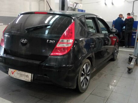 2011 Hyundai i30 I Рестайлинг, чёрный, 399000 рублей, вид 3