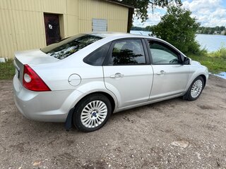 2011 Ford Focus II Рестайлинг, серебристый, 500000 рублей, вид 3