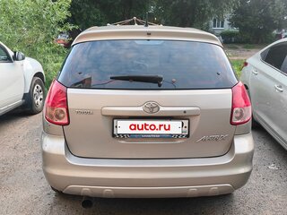 2003 Toyota Matrix I (E130), золотистый, 750000 рублей, вид 4