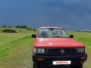 1994 Toyota Hilux V, красный, 990000 рублей, вид 2