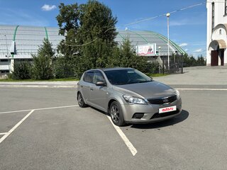 2010 Kia Ceed I Рестайлинг, серый, 650000 рублей, вид 3