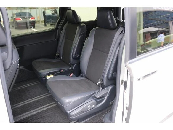 2021 Toyota Noah III (R80) Рестайлинг, белый, 2050000 рублей - вид 19