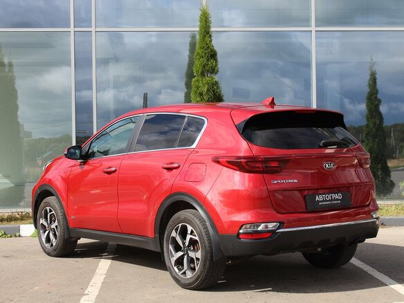 2019 Kia Sportage IV Рестайлинг, красный, 1930000 рублей - вид 5