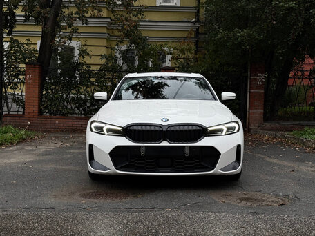 2022 BMW 3 серии 320d VII (G2x) Рестайлинг, белый, 4400000 рублей, вид 5