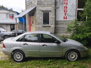 2004 Ford Focus I (North America), серебристый, 220000 рублей, вид 2