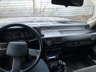1995 Opel Frontera A, чёрный, 350000 рублей, вид 4