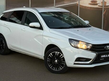 2019 Lada (ВАЗ) Vesta SW I, белый, 915000 рублей, вид 4