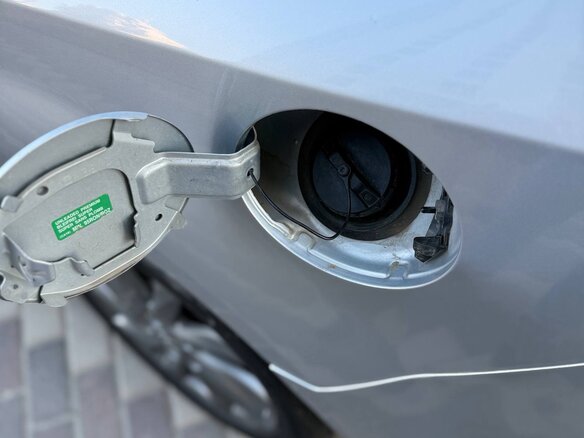 2012 Mazda 6 II (GH) Рестайлинг, серебристый, 990000 рублей - вид 15