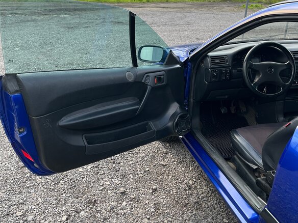 1993 Opel Calibra, синий, 450000 рублей - вид 9