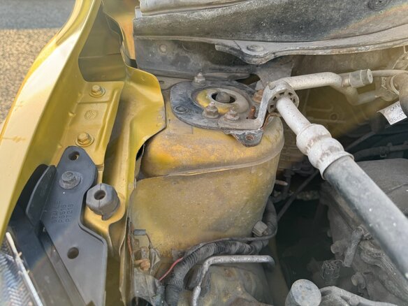 2008 Mazda 2 II (DE), жёлтый, 650000 рублей - вид 17