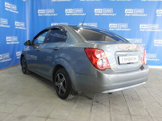 2013 Chevrolet Aveo II, серый, 360000 рублей, вид 3
