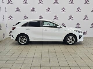 2018 Kia Ceed III, белый, 1299000 рублей, вид 4