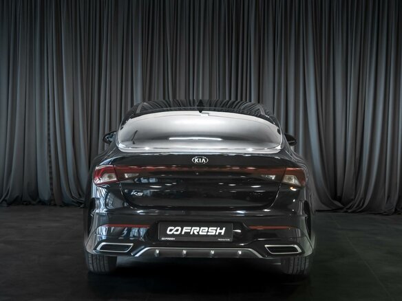 2020 Kia K5 III, чёрный - вид 2