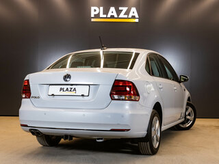 2018 Volkswagen Polo V Рестайлинг, белый, 1250000 рублей, вид 4
