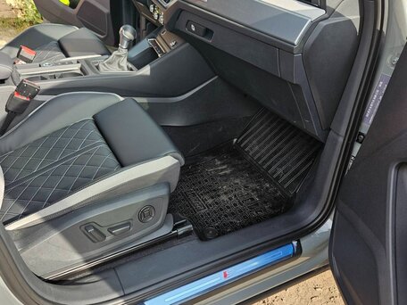 2026 Audi Q3 35 TFSI II (F3), серый, 3885000 рублей, вид 4
