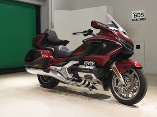 2018 Honda GL 1800 Gold Wing, красный, 1869000 рублей, вид 3